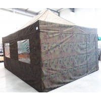 Militāra stila teltis